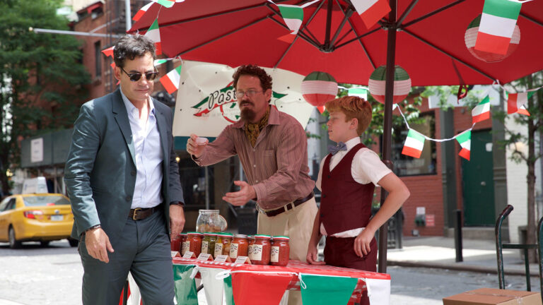 Man buys Pastalight sauce from street vendor in Little Italy
